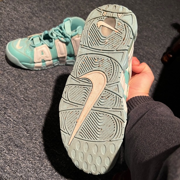 Nike Uptempos - Picture 2 of 3